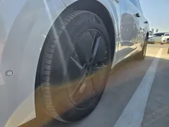 2025 Li Auto i8 Standard, белый — фото 5