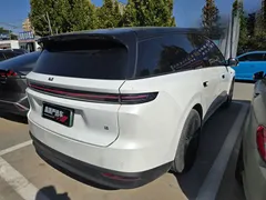2025 Li Auto i8 Standard, белый — фото 8