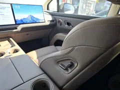 2025 Li Auto i8 Standard, белый — фото 13