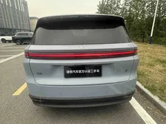 2025 Li Auto i8 Standard, синий — фото 9