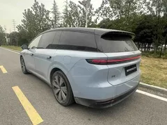 2025 Li Auto i8 Standard, синий — фото 10