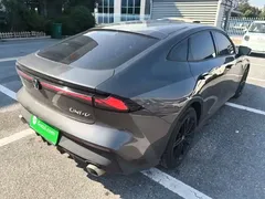 2023 Changan UNI-V 1.5T Premium — фото 7