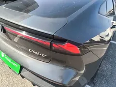 2023 Changan UNI-V 1.5T Premium — фото 8