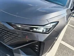2023 Changan UNI-V 1.5T Premium — фото 24