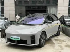 2025 Li Auto i8 Standard — фото 1