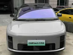 2025 Li Auto i8 Standard — фото 2