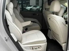 2025 Li Auto i8 Standard — фото 6