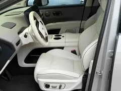 2025 Li Auto i8 Standard — фото 8
