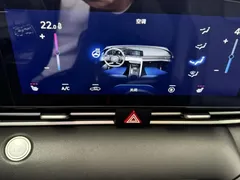 2022 Hyundai Elantra 1.5L CVT LUX Premium, белый — фото 8