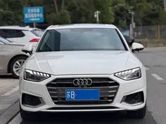 2022 Audi A4L 40 TFSI Luxury, белый — фото 2