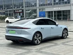 2022 Nio ET5 75kWh, синий — фото 6