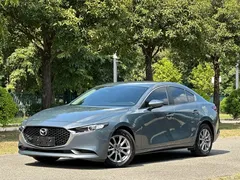 2023 Mazda 3 1.5L MT — фото 1
