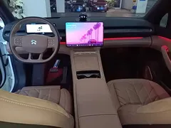 2025 Nio EC6 75kWh, белый — фото 10