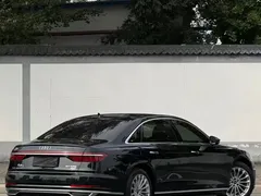 2021 Audi A8L 50 TFSI quattro Comfort, чёрный — фото 2