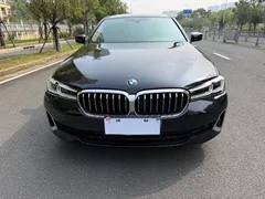 2022 BMW 5 Series 530Li Leading Luxury Package, чёрный — фото 2