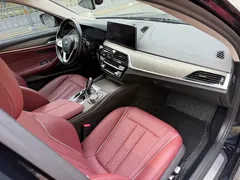 2022 BMW 5 Series 530Li Leading Luxury Package, чёрный — фото 10