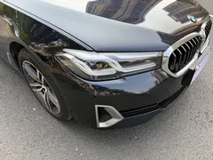 2022 BMW 5 Series 530Li Leading Luxury Package, чёрный — фото 17