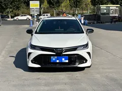 2021 Toyota Corolla TNGA 1.5L CVT GR Sport, белый — фото 2