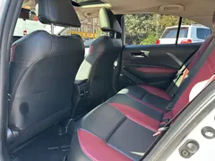 2021 Toyota Corolla TNGA 1.5L CVT GR Sport, белый — фото 6