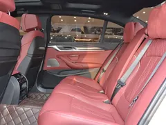 2022 BMW 5 Series 535Le PHEV Pioneer M Sport Package, белый — фото 8