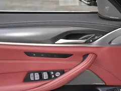 2022 BMW 5 Series 535Le PHEV Pioneer M Sport Package, белый — фото 14