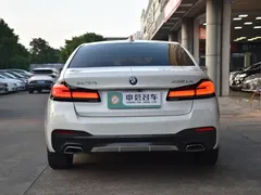 2022 BMW 5 Series 535Le PHEV Pioneer M Sport Package, белый — фото 17