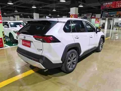 2023 Toyota RAV4 2.0L CVT 4WD Adventure, белый — фото 5