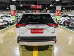 2023 Toyota RAV4 2.0L CVT 4WD Adventure, белый — фото 6