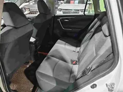 2023 Toyota RAV4 2.0L CVT 4WD Adventure, белый — фото 8