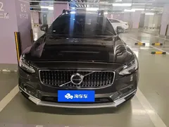 2021 Volvo V90 Cross Country B5 AWD — фото 2