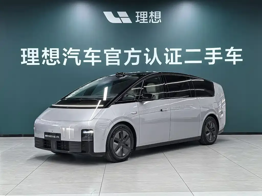 2024 Li Auto MEGA Ultra