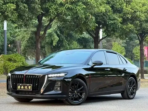 2025 Hongqi H5 2.0T AT