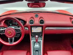 2022 Porsche 718 Boxster S 2.5T — фото 11