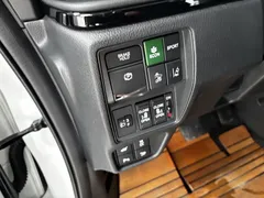 2022 Honda Odyssey 2.0L e:HEV, белый — фото 15