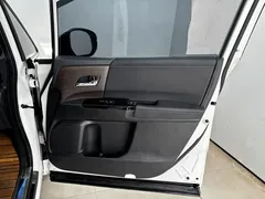 2022 Honda Odyssey 2.0L e:HEV, белый — фото 24