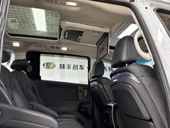 2022 Honda Odyssey 2.0L e:HEV, белый — фото 31