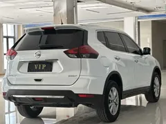 2021 Nissan X-Trail 2.0L CVT 2WD XL ITS Comfort, белый — фото 6