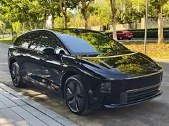 2025 Li Auto i6 2WD Standard, чёрный — фото 3
