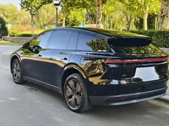 2025 Li Auto i6 2WD Standard, чёрный — фото 12