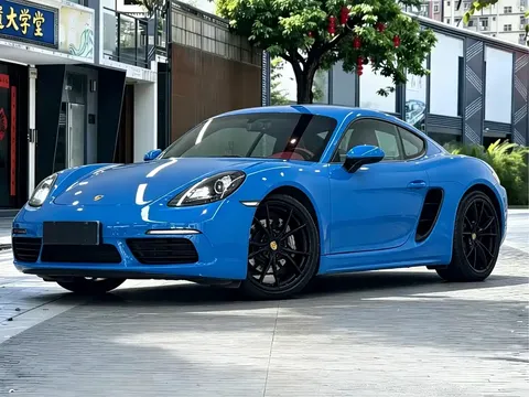 2022 Porsche 718 Cayman 2.0T