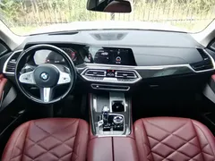 2022 BMW X5 30Li Premium M Sport Package, белый — фото 10