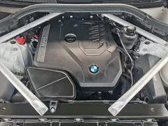 2022 BMW X5 30Li Premium M Sport Package, белый — фото 27
