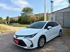 2022 Toyota Corolla 1.8L Hybrid E-CVT, белый — фото 3