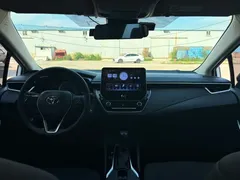 2022 Toyota Corolla 1.8L Hybrid E-CVT, белый — фото 4