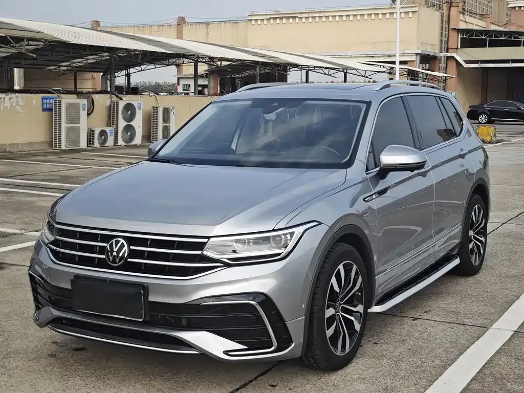 2023 Volkswagen Tiguan L 330TSI AT 2WD