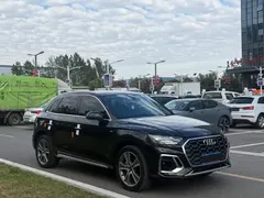 2022 Audi Q5L 45T Luxury Dynamic, чёрный — фото 3