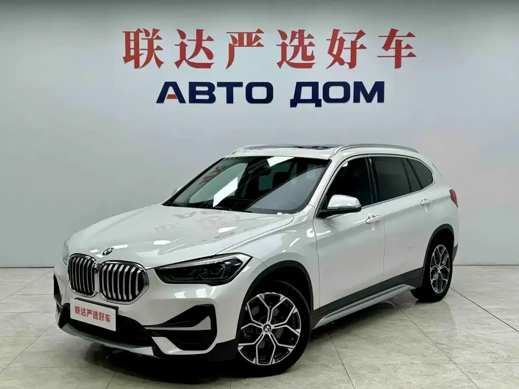 2022 BMW X1