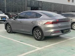 2024 BYD Qin PLUS Honor DM-i PHEV 55km Leading — фото 7
