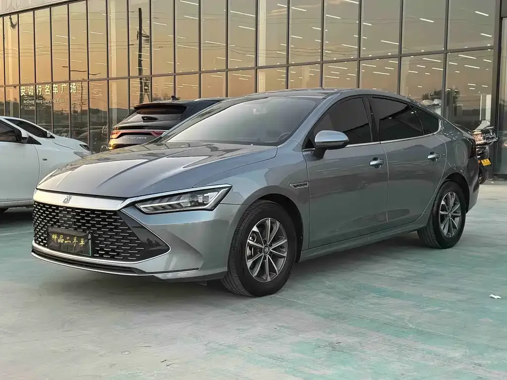 2024 BYD Qin PLUS Honor DM-i PHEV 55km Leading
