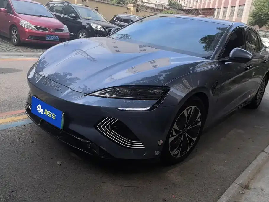 2023 BYD Seal Champion 700km Premium